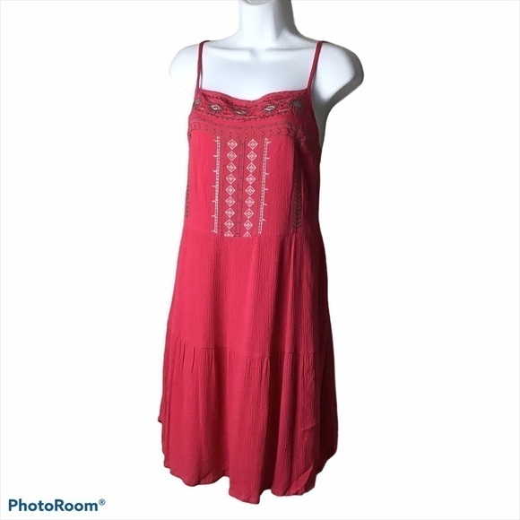 Chelsea & Violet Dresses & Skirts - Chelsea & Violet Raspberry April Embroidered Dress